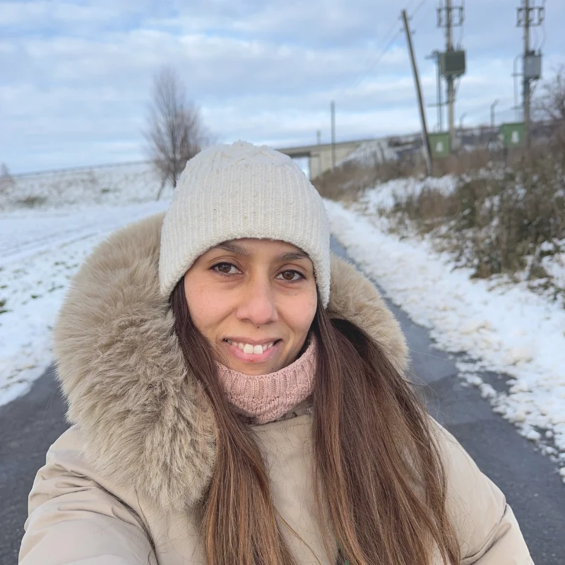 Niky v zimě v Česku – období před tím, než se vydala na cestu za svobodnějším životem